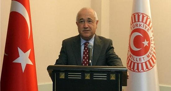 Cemil Çiçek: 'Terörle Mücadelenin Birinci Yolu Bu Oyunlara Alet Olmamak'