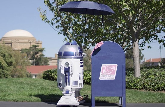 Robotsam Günahım Ne Bana Yazık Değil mi | Aşık R2-D2