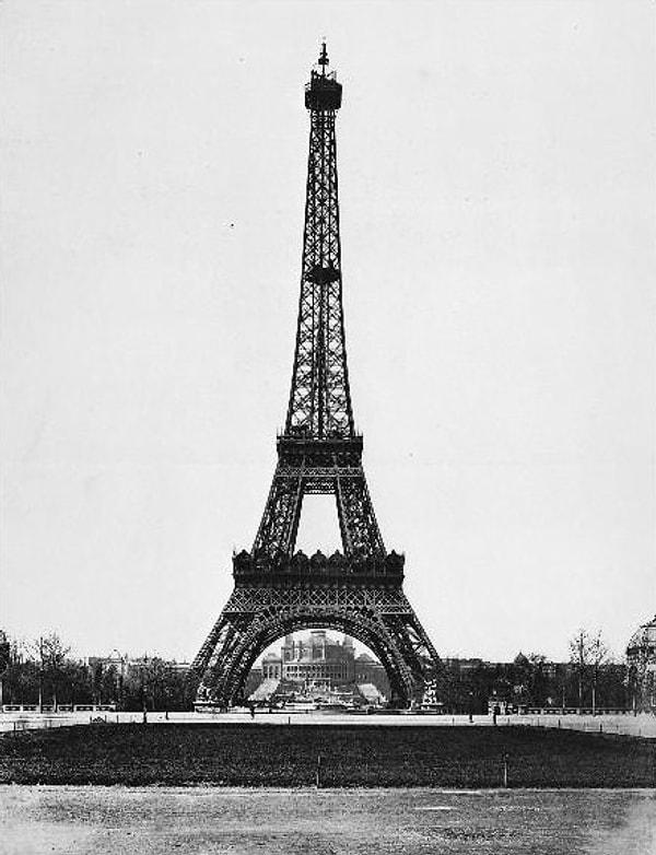 4. ''Eyfel'' adını mühendisliğini yapan Gustave Eiffel'den almıştır.