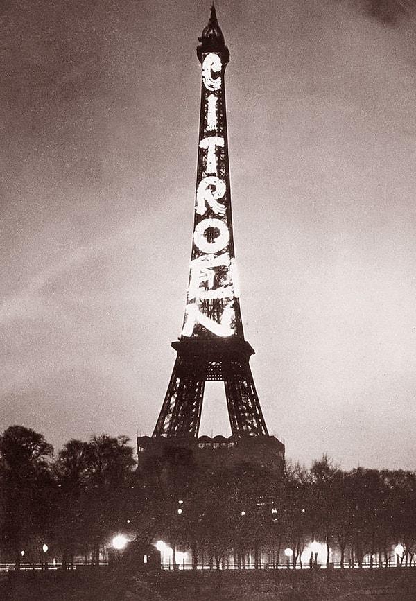 17. 1925-1934 yılları arasında, Fransız otomobil üreticisi Citroen; Eyfel Kulesi'ni kullanarak dünyanın en geniş reklam panosunun kullanıldığı reklam rekorunu elde etti.