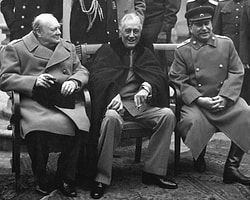 Arkadaşlarınıza fazla güvenmeyin ve düşmanınızı kullanmayı öğrenin.