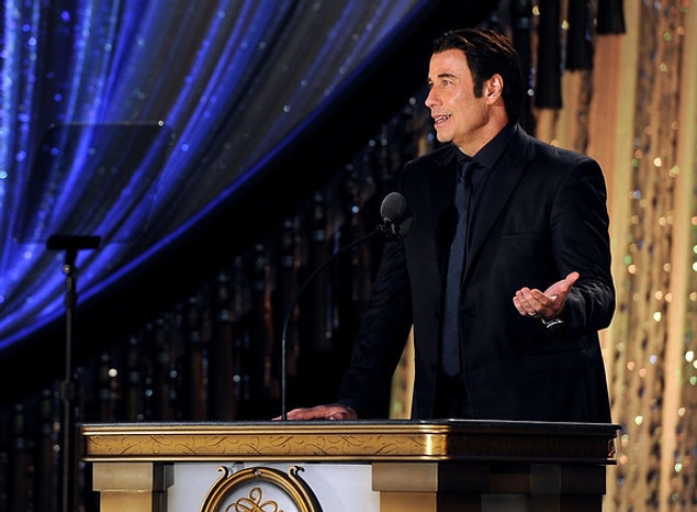 21. John Travolta da bir Scientolojist