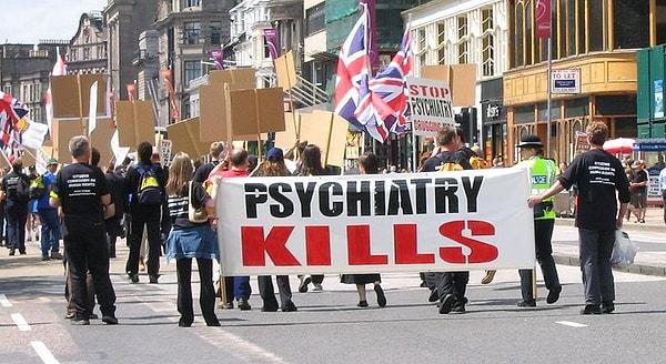 22. Scientology üyeleri: 'Psikiyatri öldürür'