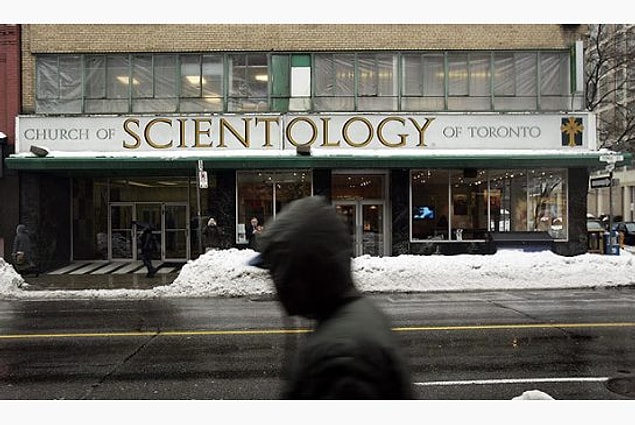 17. Bedensel ve zihinsel engellilere, LGBTİ bireylere Scientology kapıları kapalı