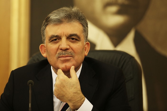 Abdullah Gül'ün Twitter Hesabı Hacklendi: 'İnsan Gerçekten Hayret Ediyor'