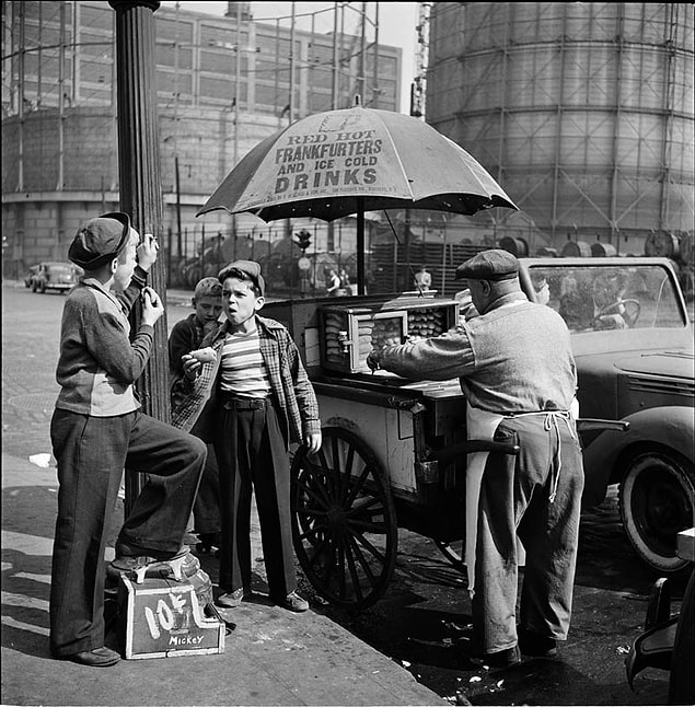 4. Ayakkabı Boyacısı Çocuklar - 1948