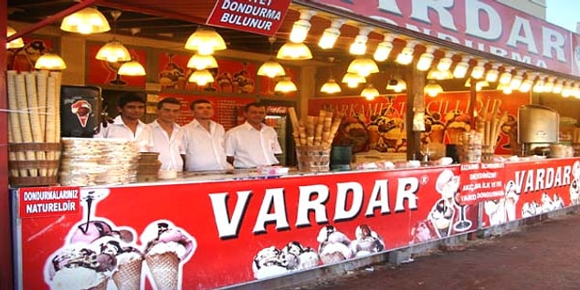 10. Roma Dondurmacısı Dediysek De Vardar’ı Unutmayalım