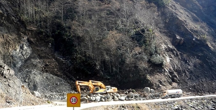 HES’lere Karşı 13 Dava Kazanan Senozlular, Ağaç Kesimini de Durdurdu