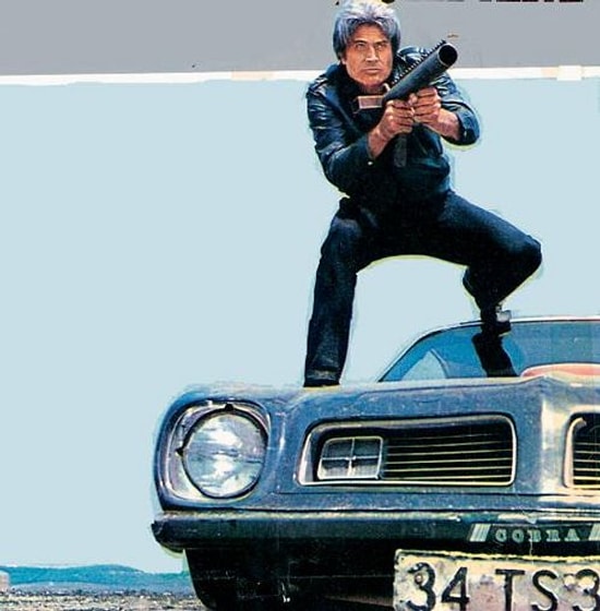 Yeşilçam'ın Akıllara Zarar 5 Arabalı Sahnesi