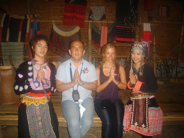 Güleryüzlülükte ve kibarlıkta doruğa varmış inanılmaz tatlılıktaki insanları