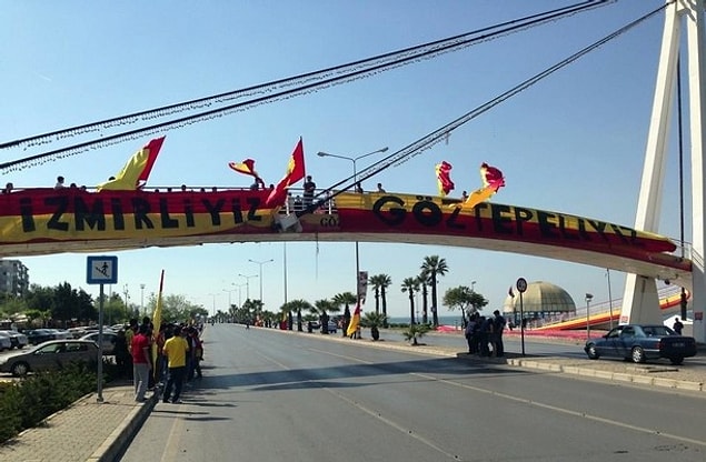 13. Göztepe köprüsünde buluşmak