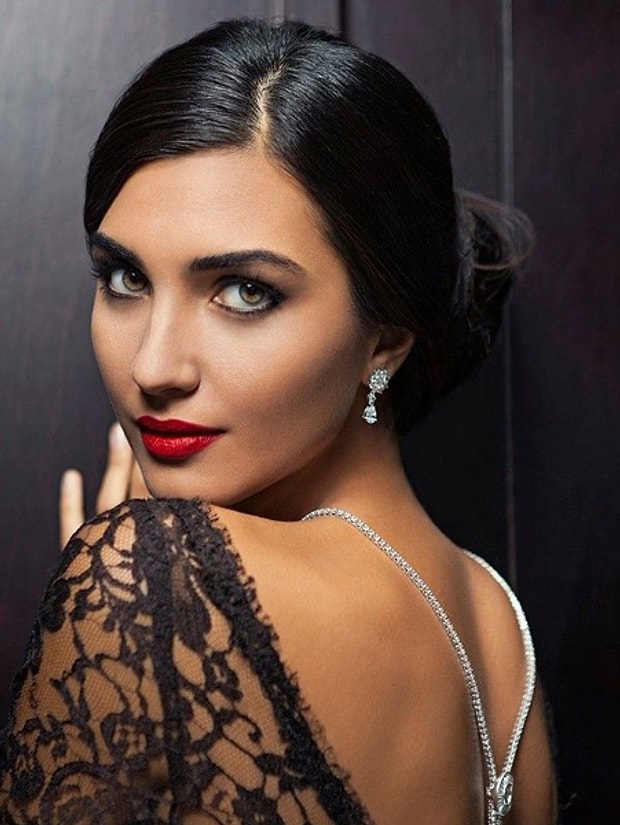 Tuba Büyüküstün