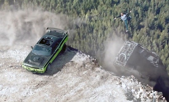 Furious 7'nin Aklımızı Başından Alan 25 Sahnesi