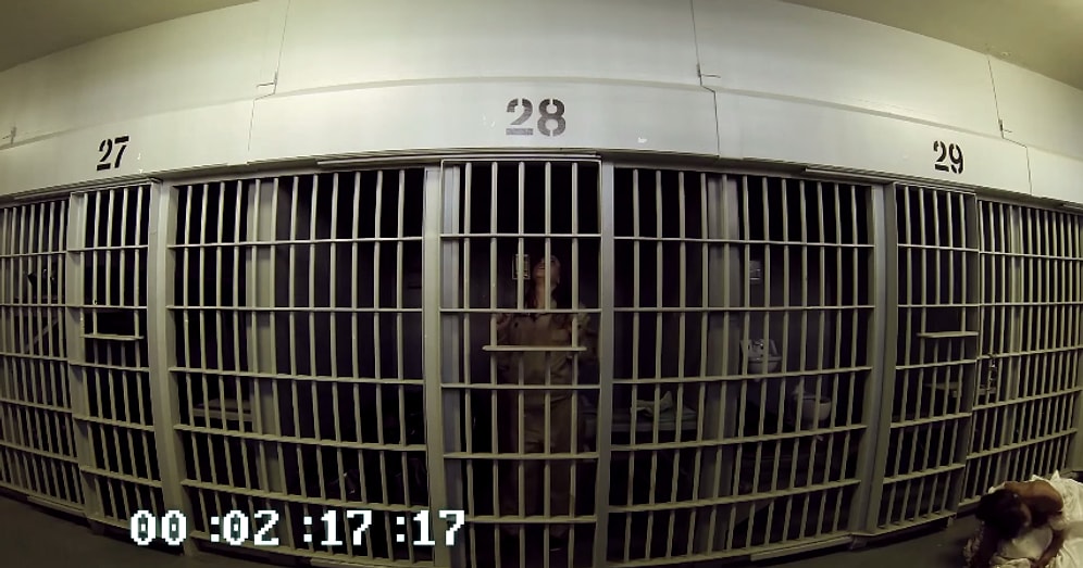 Gerçek Zamanlı Adrenalin Patlaması Yaşatan Zombilerden Kaçış Oyunu | Fight of the Living Dead