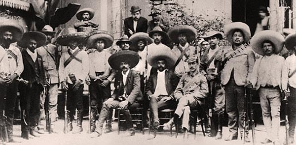 6. Francisco I. Madero'nun yönetiminde bazı yeni toprak reformları yapıldı ancak bu reformlar ve icraatlar Zapata'yı tatmin etmedi.