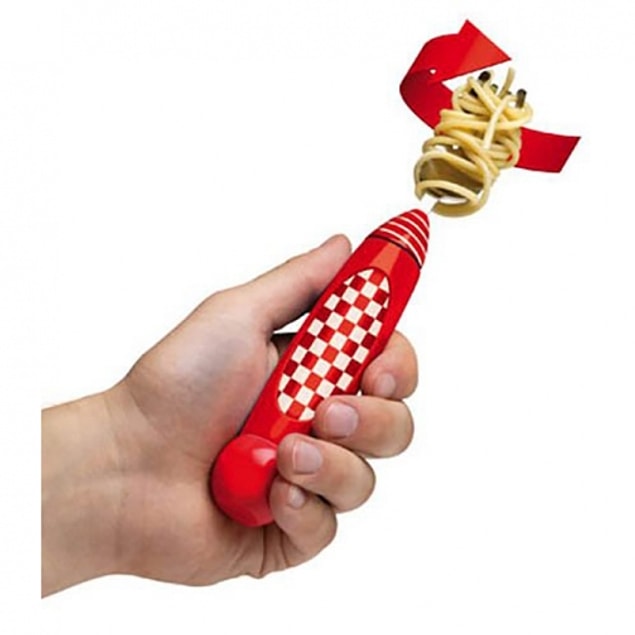 8. On saat ne uğraşıcan, bas çevir ye: Çevirmeli spagetti çatalı