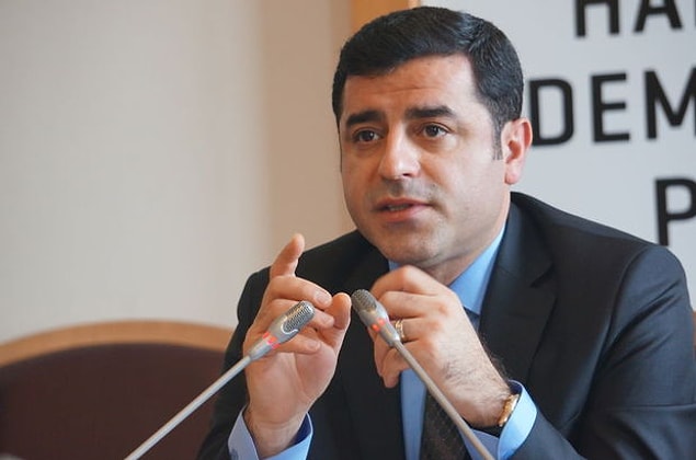 "Genelkurmay AKP'ye çalışmaktan vazgeçse iyi olur"