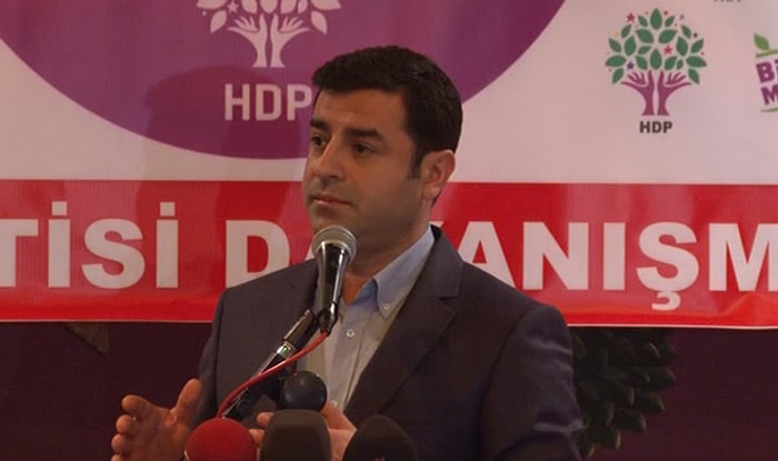 Demirtaş: 'Kim Silahtan Beslenerek Oy Topluyorsa Allah Onun Belasını Versin'