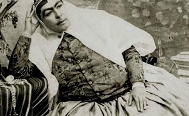 1. Şah Nasreddin Haremde Fotoğrafçı Bulunduran İlk Hükümdarmış. Değer Miydi Şahım?
