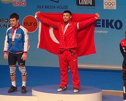 Halterde 3 Altın Madalya