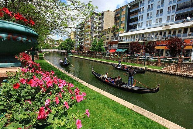 10. Adalar