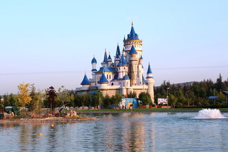 eskisehir in buyuk bir sehir oldugunun 14 kaniti