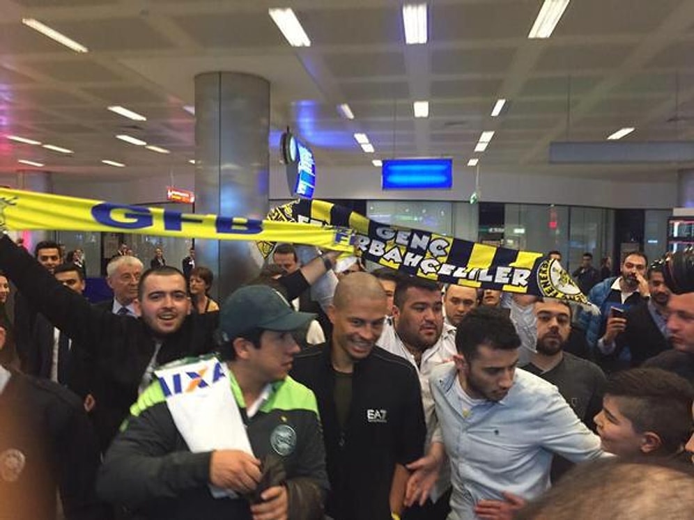 Alex de Souza Yeniden İstanbul'da