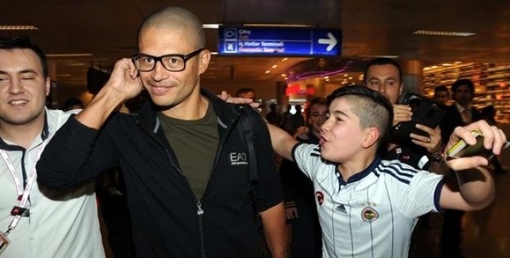 Alex, İstanbul'a Neden Geldiğini Açıkladı