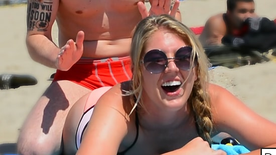 Güneş Kremi ile Kız Tavlayan Adamdan Seri Halinde 3 Video