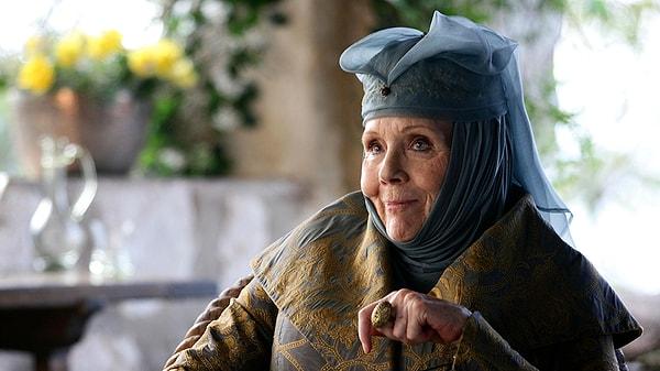 15. Game of Thrones'da Leydi Olenna, Joffrey'i öldüren kişi olduğunu açıkladığında.