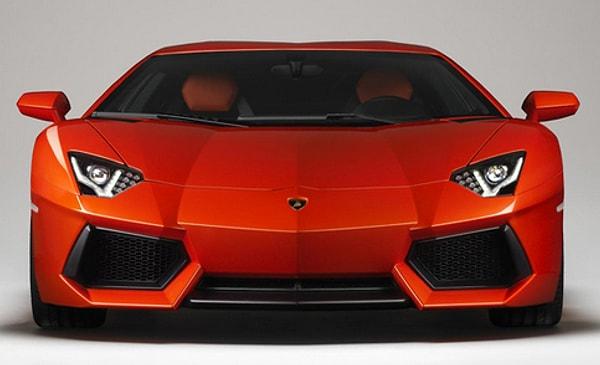 "Lamborghini Aventador" çıktı!