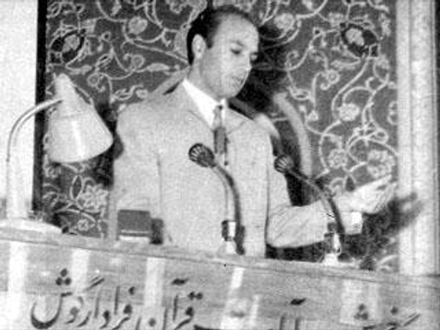 18. 'Dindar bir toplumu ancak din adına, din alimleri kandırabilirdi ve öyle de oldu.'