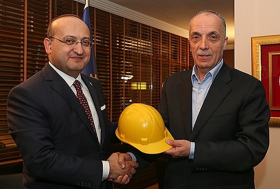 Yalçın Akdoğan: '1 Mayıs'ta Türk-İş'in Takınacağı Tavır Önemli Örnek Olacak'