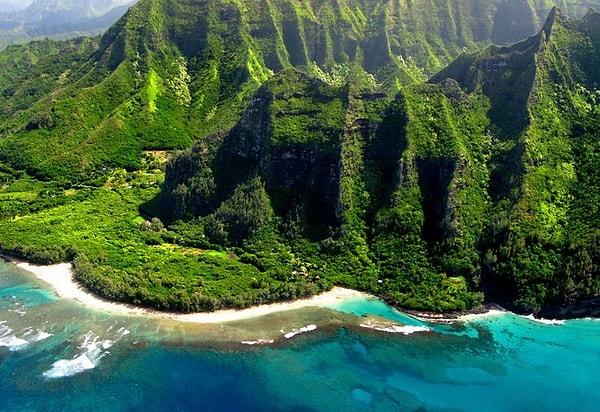 2.	Kalalau Yolu- Hawaii:
