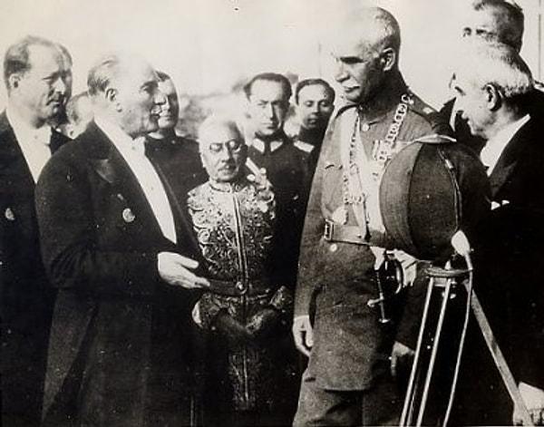 5. İran Şahı Rıza Pehlevî ve Mustafa Kemal Atatürk