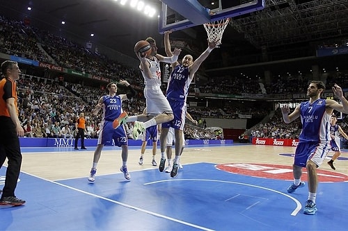 Efes, Madrid'i Elinden Kaçırdı