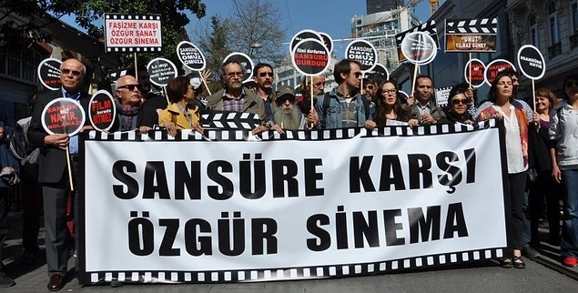 Sansüre Karşı Özgür Sinema Yürüyüşü: Bu Daha Fragman, Film Yeni Başlıyor Sansüre Karşı Özgür Sinema Yürüyüşü: Bu Daha Fragman, Film Yeni Başlıyor