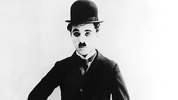 2. Charlie Chaplin | 1889–1977 | Londra, İngiltere