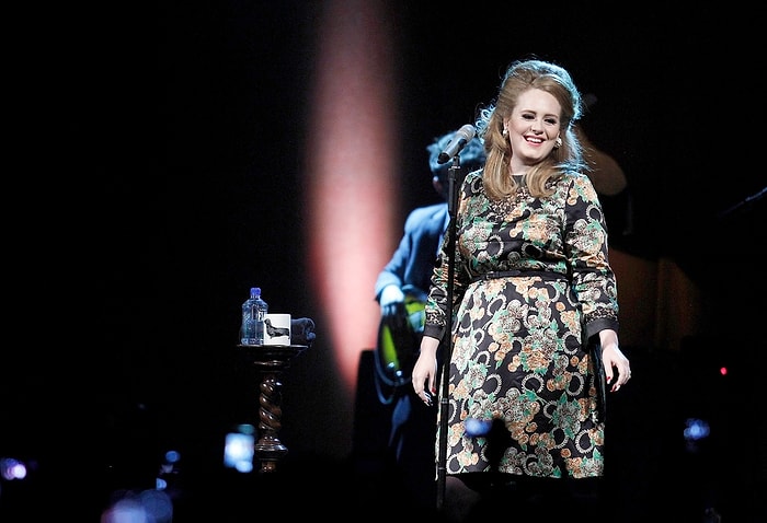 Adele'in Müziğe Geri Döneceği Günü Sabırsızlıkla Beklerken Dinleyebileceğiniz 9 Canlı Performansı