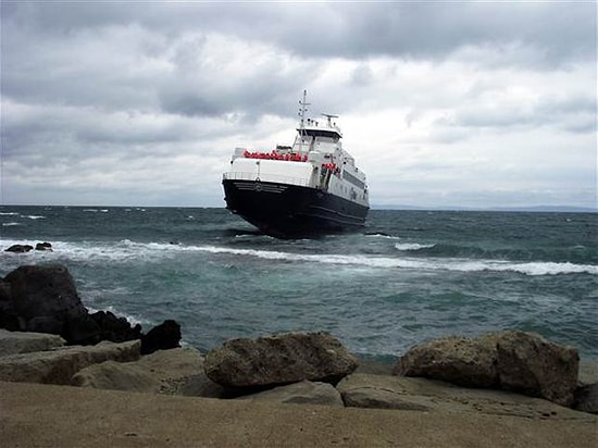 Karaya Oturan Feribottan 14 Saat Sonra Tahliye