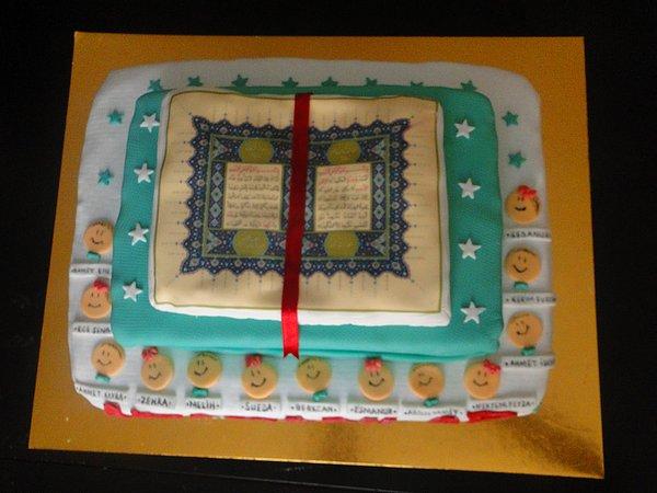 5. Vatandaştan Kuran-ı Kerim şeklinde pasta