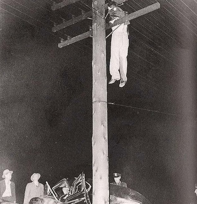 8. 1945 yılında korkunç bir araba kazasından sonra olan olay.