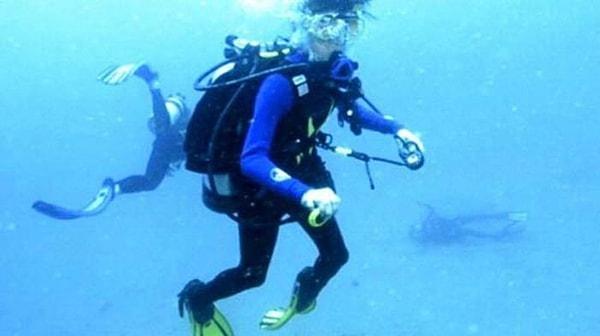 20. Avustralya'da bir dalgıç tarafından kazara çekilen bu fotoğrafta, Balayında tüple dalış yaptıktan sonra kocası tarafından öldürülen Tina Watson'ın bedeni bulunmakta.