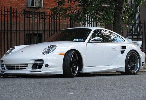 16. Porsche 911