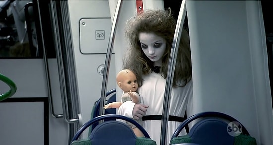 Metroda Aşırı Gerçekçi Hayalet Kız Şakası