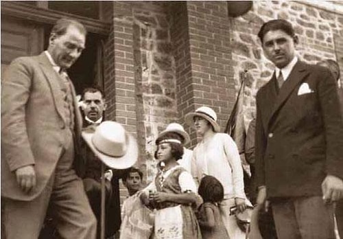 Atatürk'ün Çocuklar ve Gençler Üzerine Söylediği Zamanın Çok Ötesinde 15 Söz