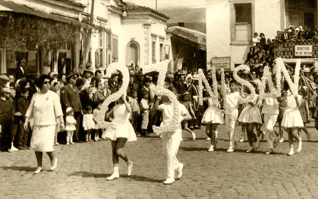 23 Nisan Ulusal Egemenlik Ve Cocuk Bayrami Fotograf Resimler Unluler