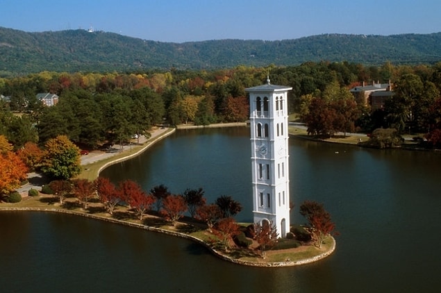 5. Furman Üniversitesi - Amerika