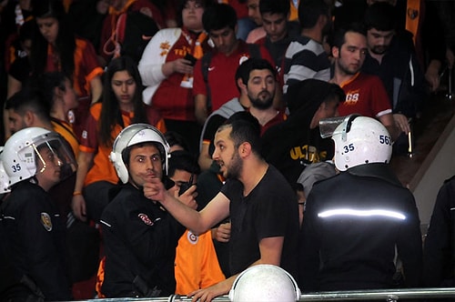 Voleybol Derbisinde Olaylar Çıktı