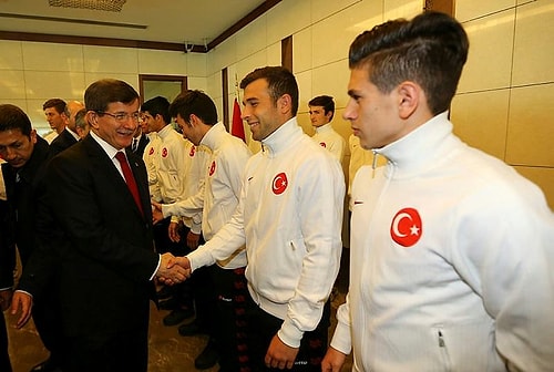 Dünya Şampiyonları Trabzon'da Coşkuyla Karşılandı